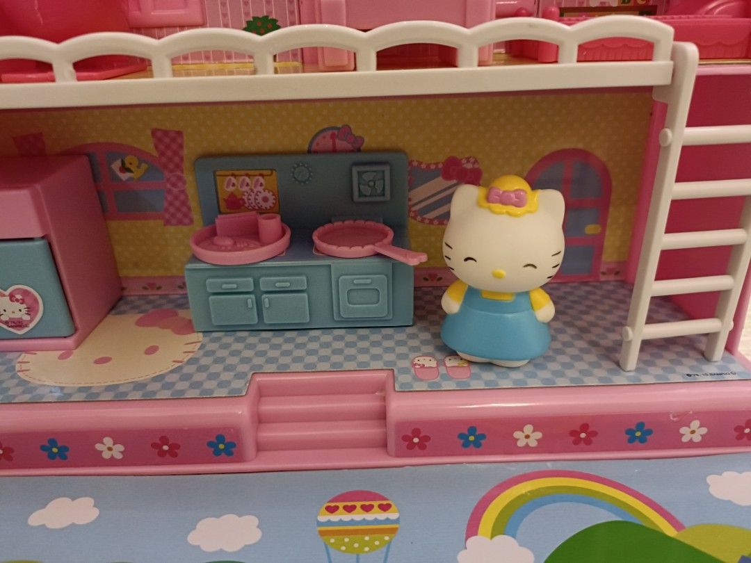 Hello Kitty Playset, Hobbies & Toys, Toys & Games on Carousell
