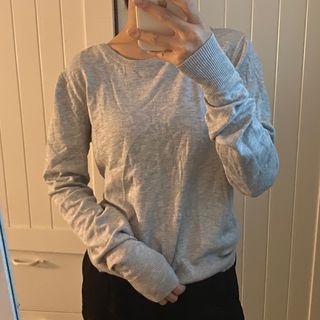 H&M Long Sleeve Grey Sweater Knit Top