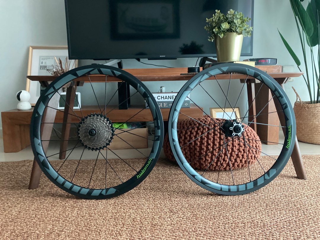 Hubsmith 451 22” rims, Sports Equipment, Bicycles & Parts, Bicycles on ...