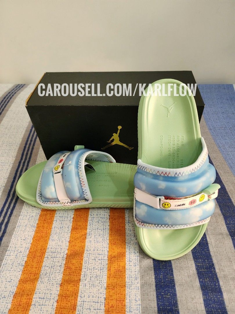 Nike glow in the dark 2025 slides