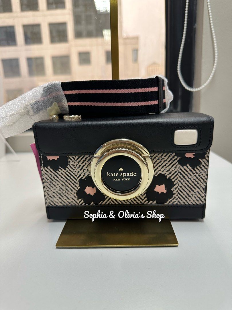 Kate Spade Oh Snap Camera Crossbody, Luxury, Bags & Wallets on Carousell