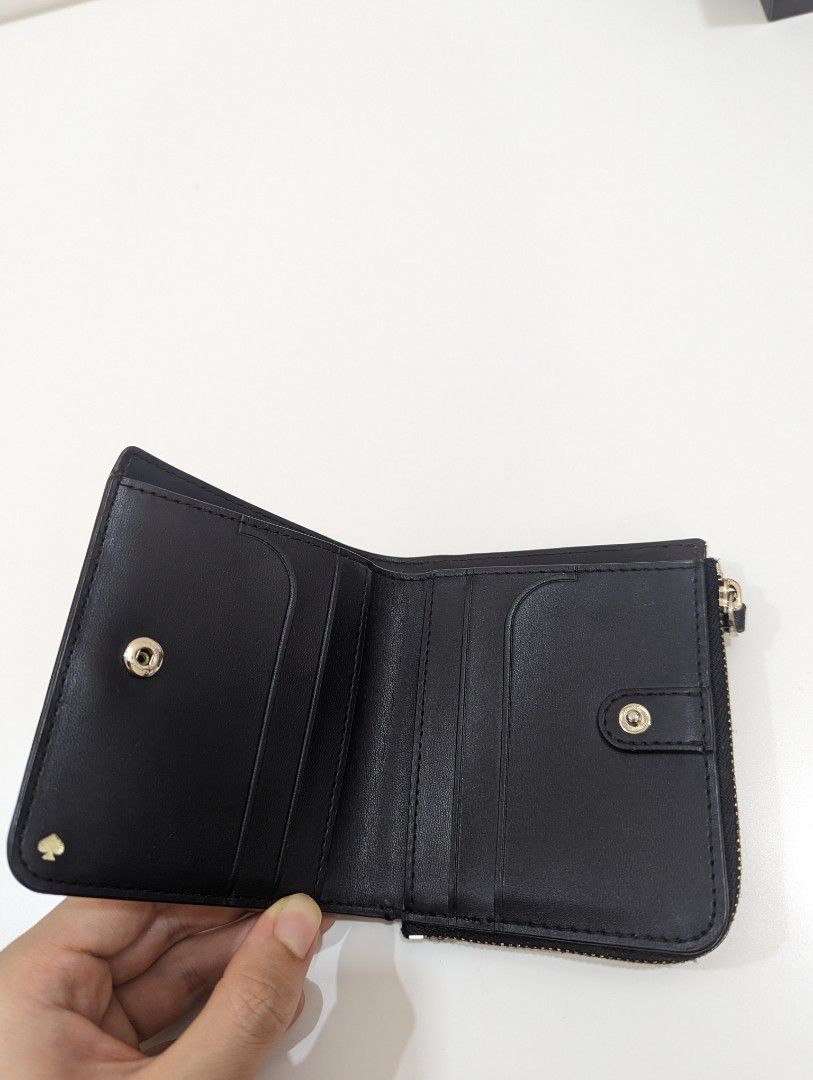 Kate Spade bi-fold wallet - authentic, Women's Fashion, Bags & Wallets,  Wallets & Card holders on Carousell