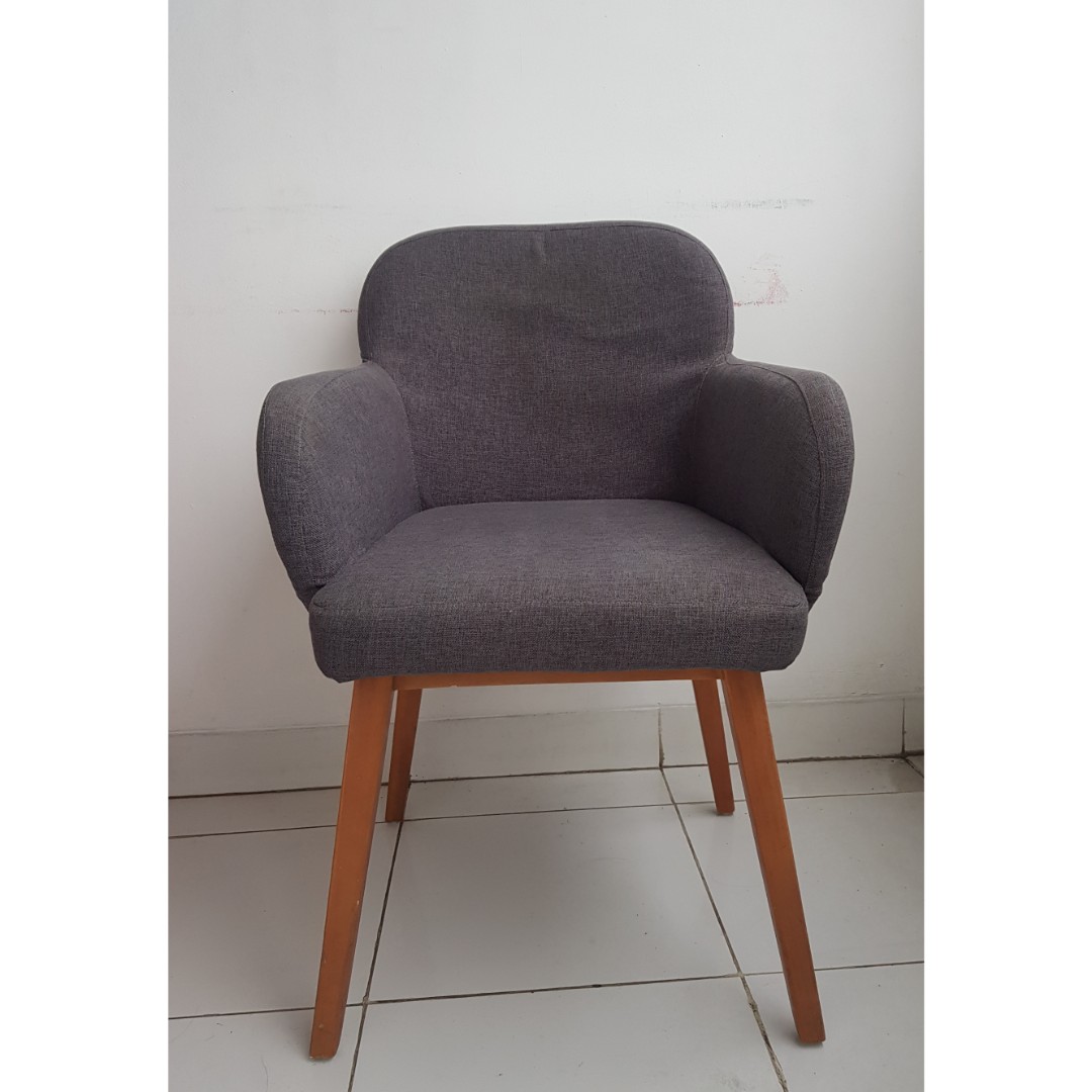 Kursi FABELIO, Home & Furniture on Carousell