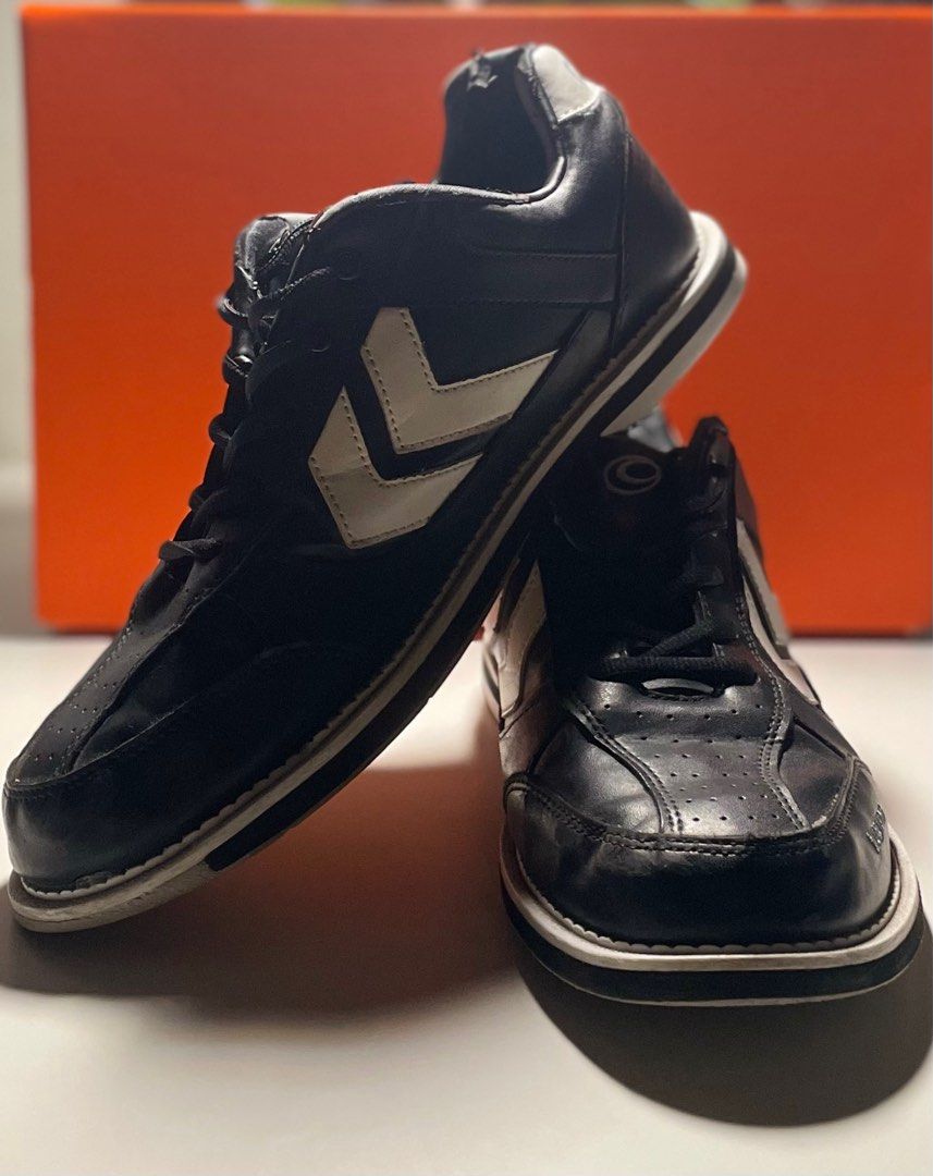 Leyon Basic Bowling Shoes Heavily Used