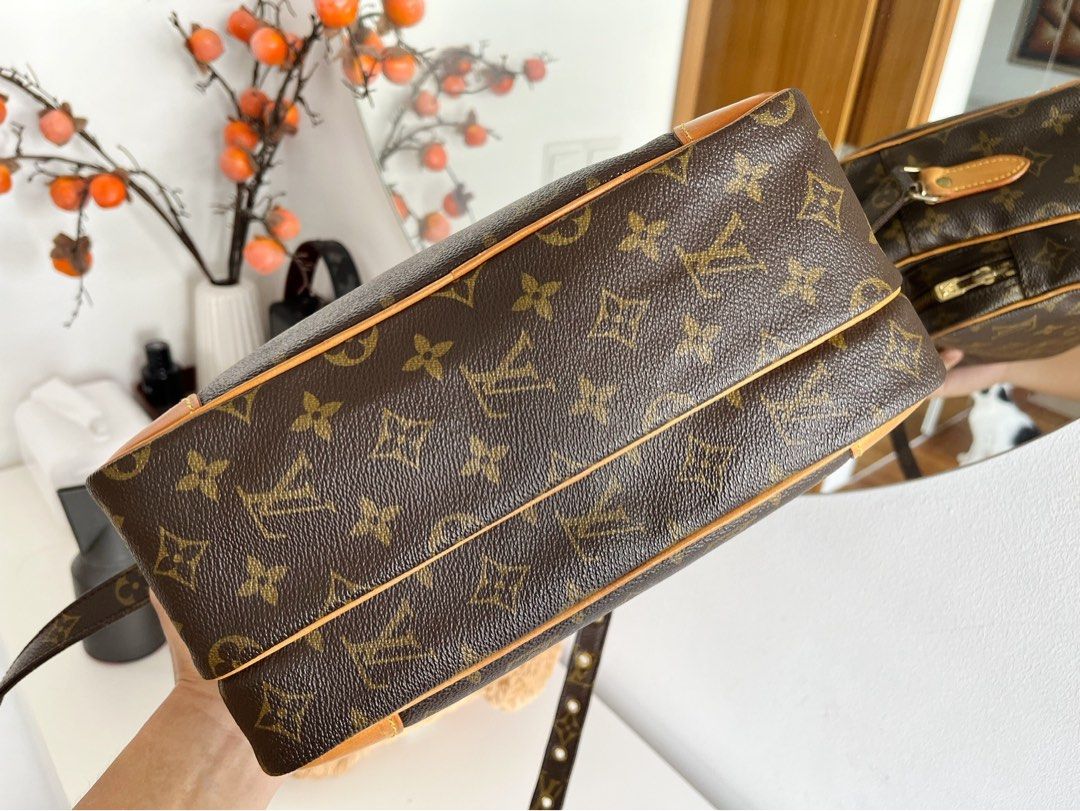 Louis Vuitton LV Vintage Nile Crossbody Bag, Luxury, Bags