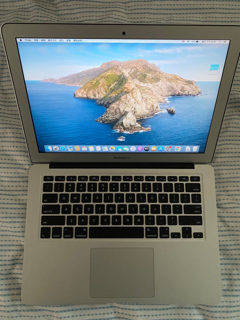 Apple MacBook Air i5 4 Core A1465 128