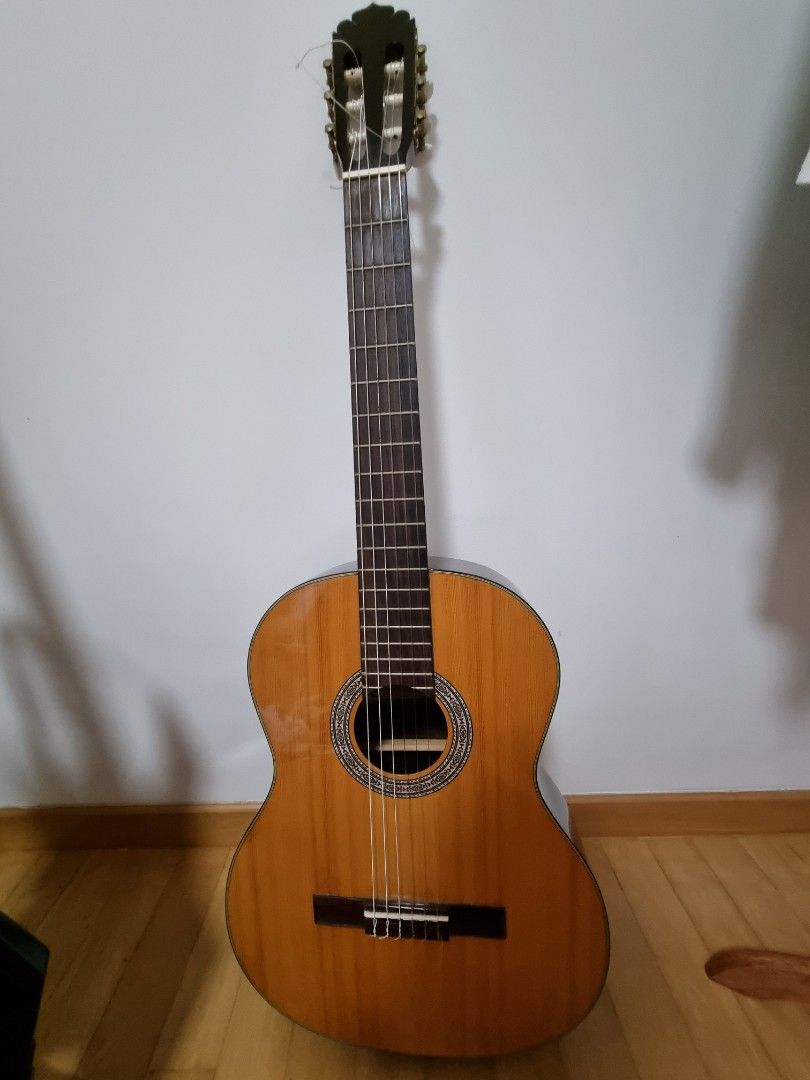Maestro classical guitar