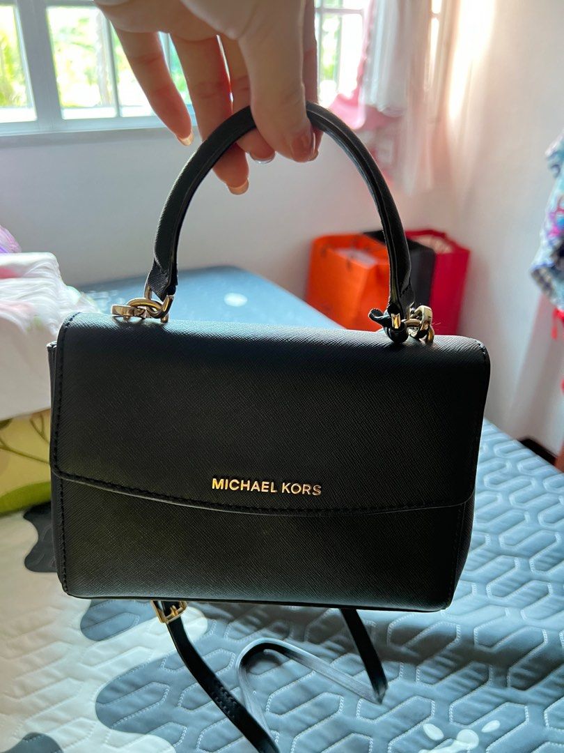 Michael kors handbags view all 283i top