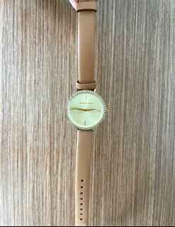 (Category: ) located in . Submitted by coffeeaddict92 (Listing ID 1204501969, Image 1). Description: .