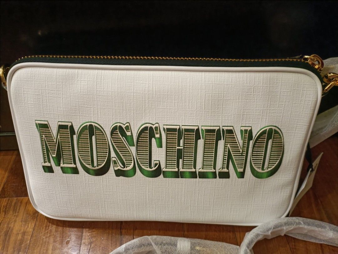 Moschino money bag hotsell