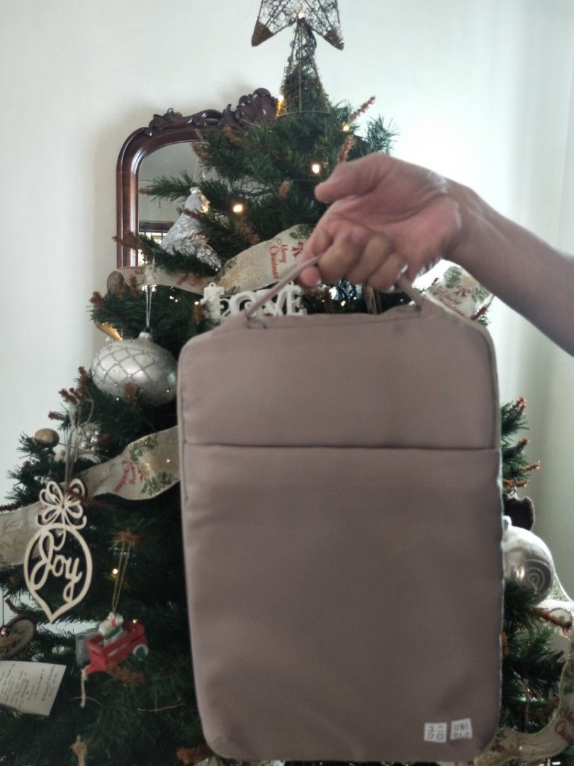 New Uniqlo laptop bag, Women's Fashion, Bags & Wallets, Purses