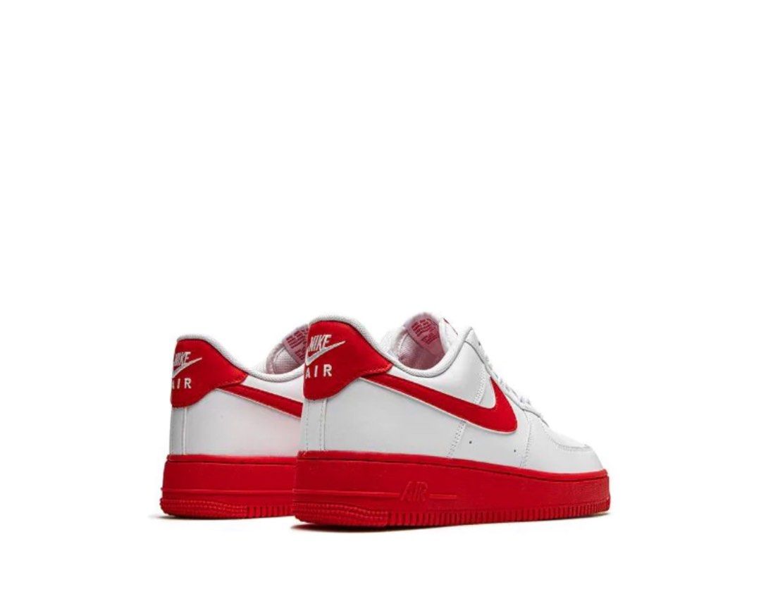 White best sale red nike