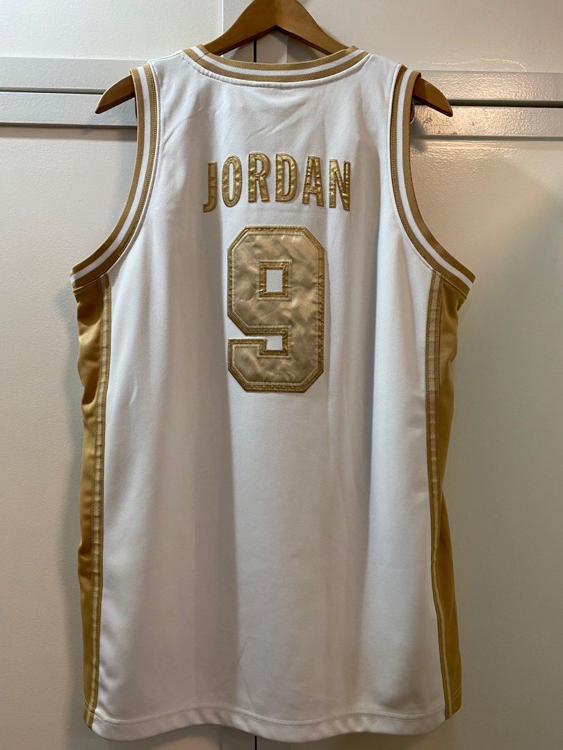 Gold top jordan jersey