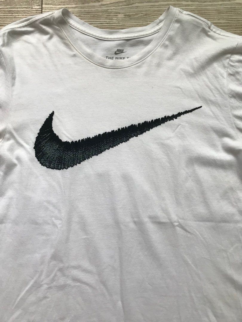 mens nike white shirt