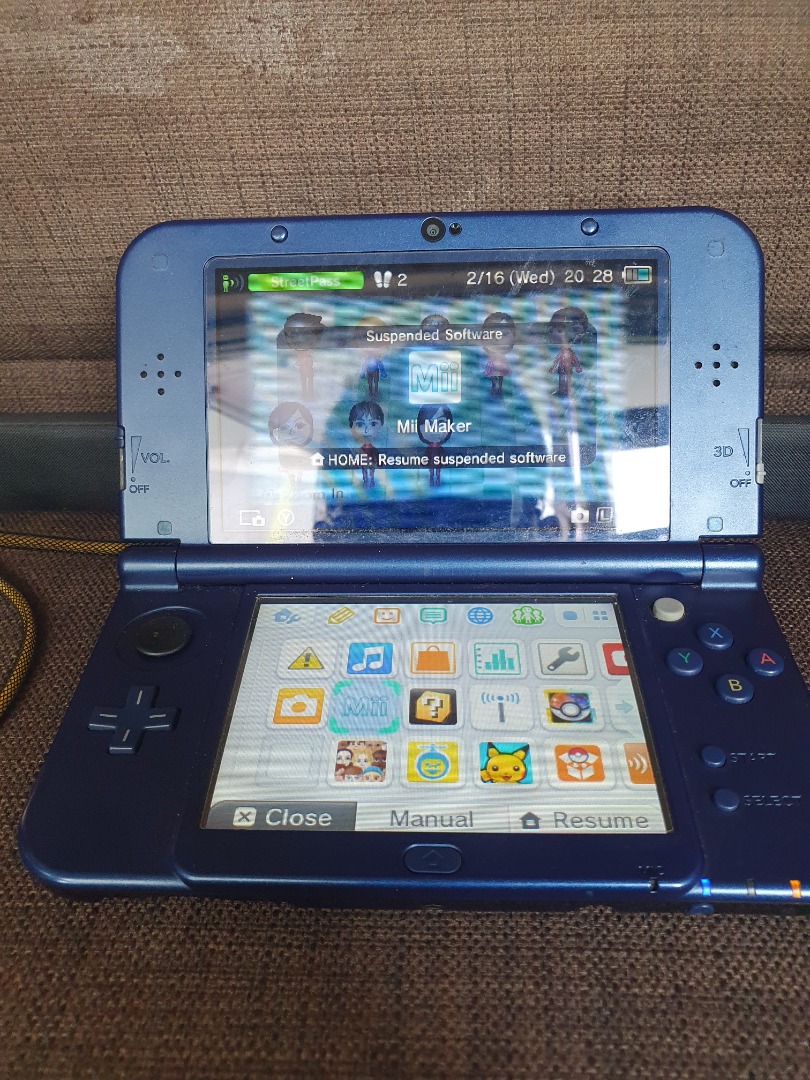 Nintendo 3Ds XL (charger and case included), Video Gaming, Video Games