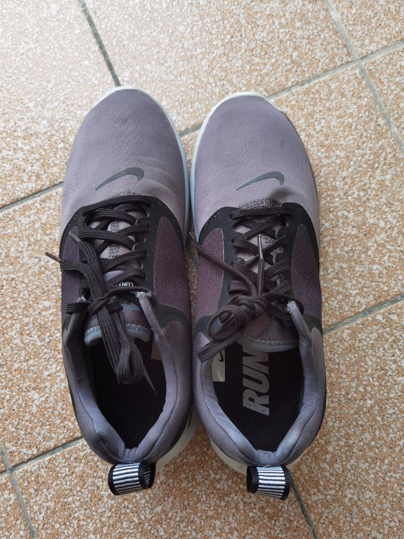 Nike lunarsolo on feet discount