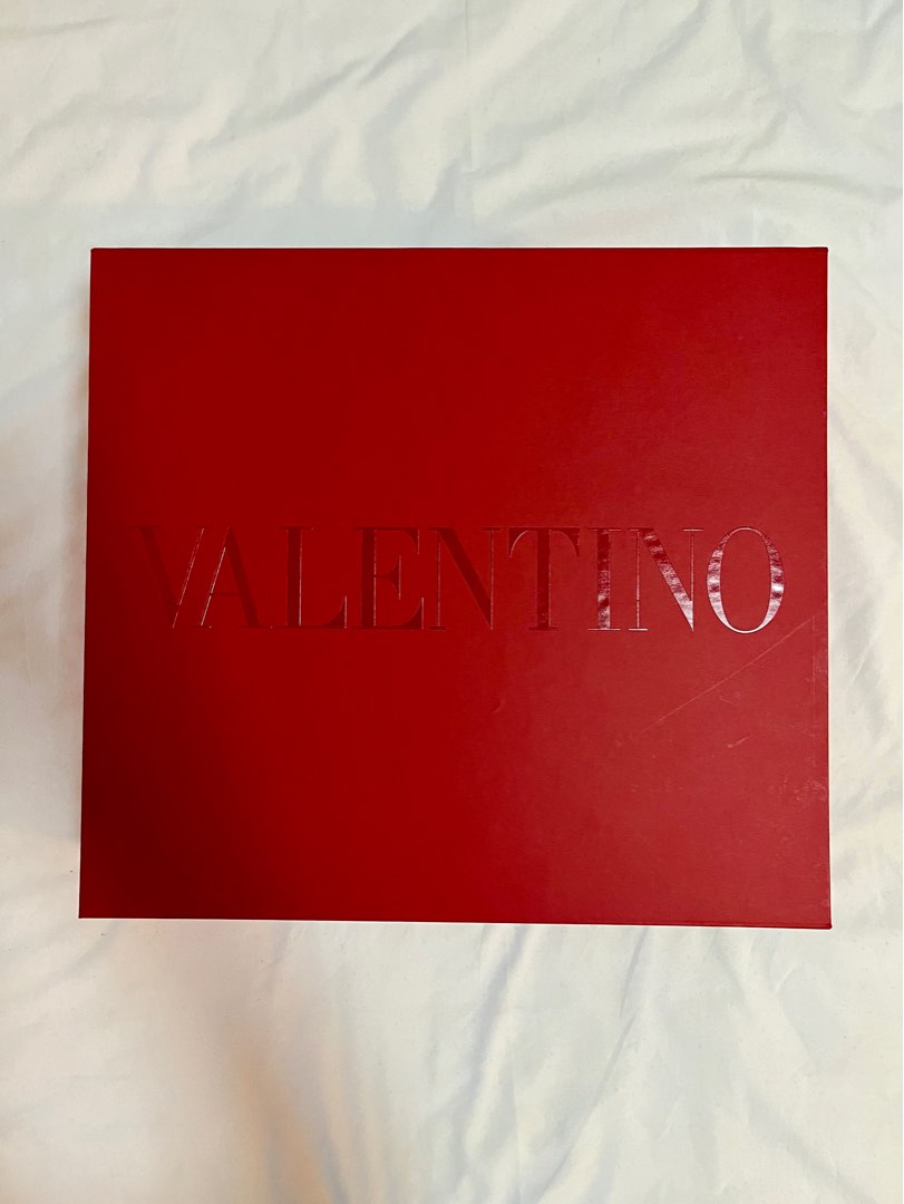 Valentino gift top box