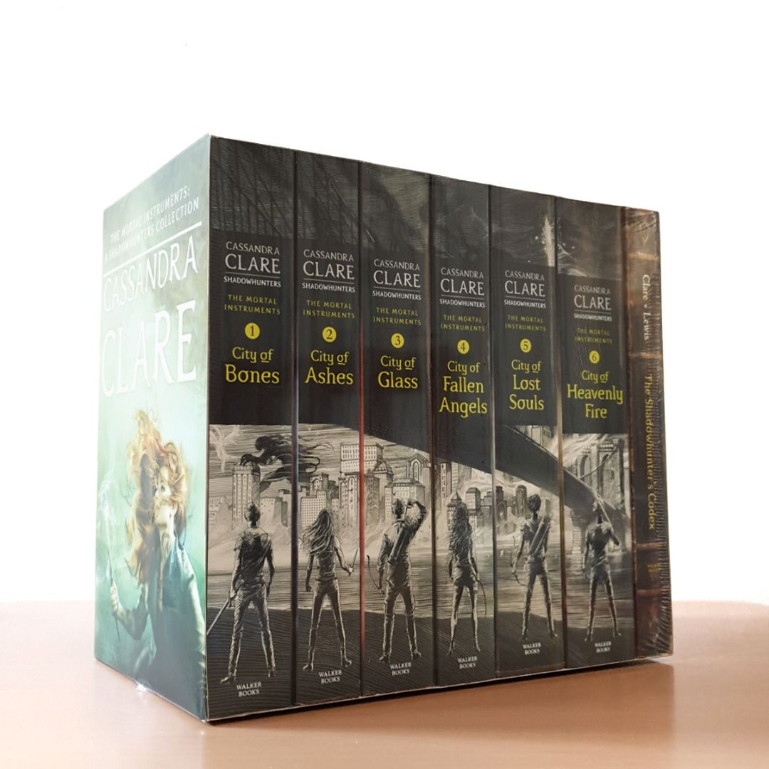 [PB] The Mortal Instruments (1-6) Boxed Set by Cassandra Clare, Hobbies ...