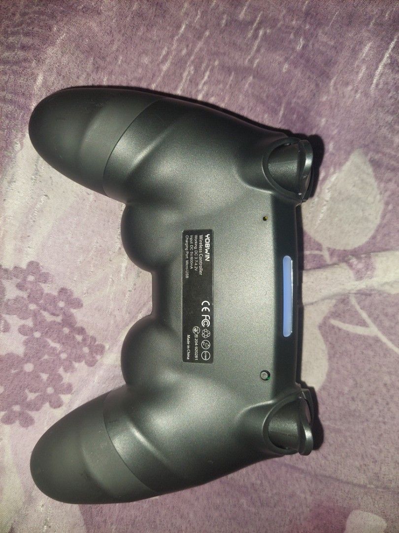 Ps4 ds4 controller w issue (Category: Controllers) located in Quezon City. Submitted by obet89 (Listing ID 1204530783, Image 2). Description: class A ds4 connecting to ps4 unit issue all button except x and rbutoon not responsive buy at your own risk meet up bgc sm north.