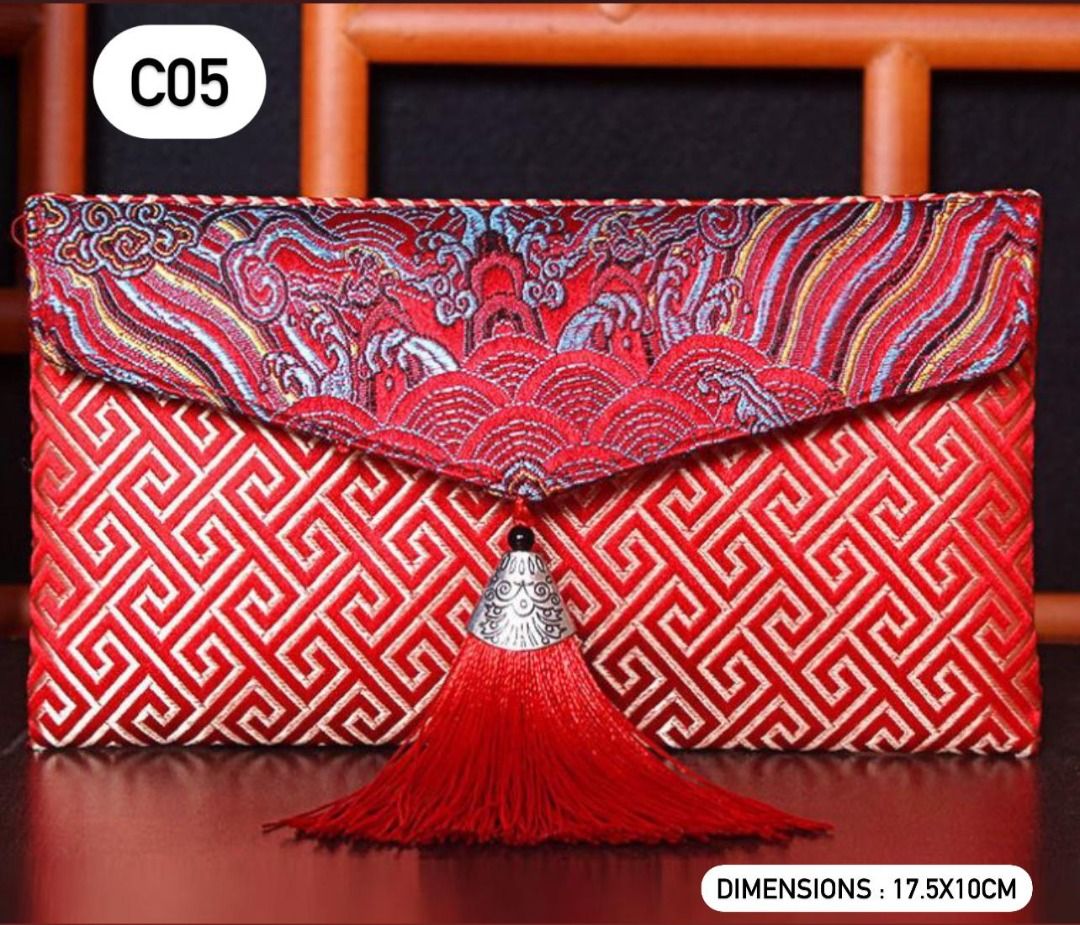 Red on sale envelope purse