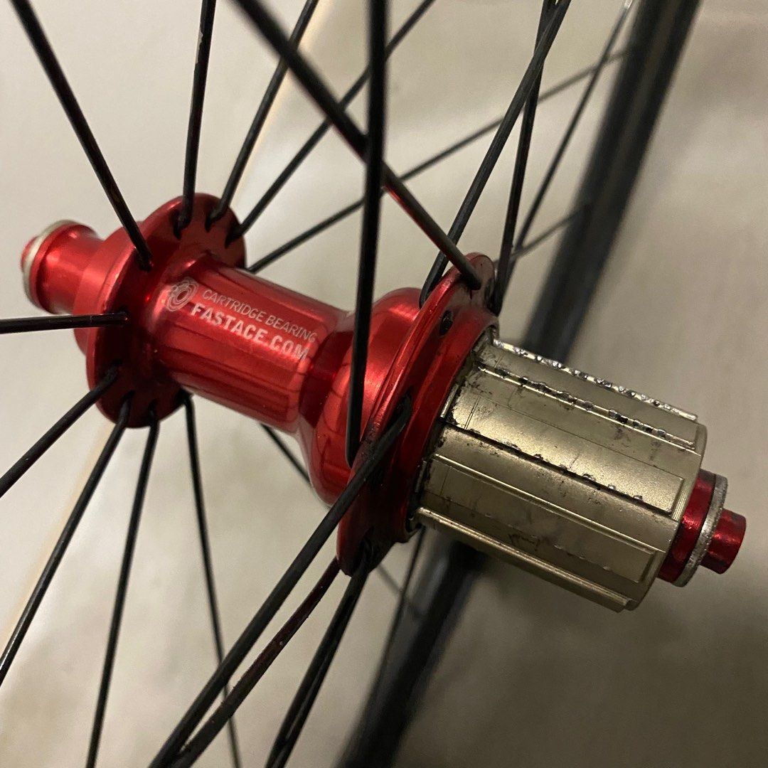 Road Bike rim brake wheelset 700c 11 speed, Sports Equipment, Bicycles