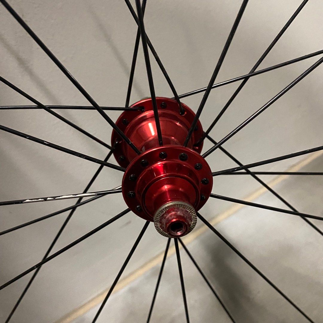 Road Bike rim brake wheelset 700c 11 speed, Sports Equipment, Bicycles