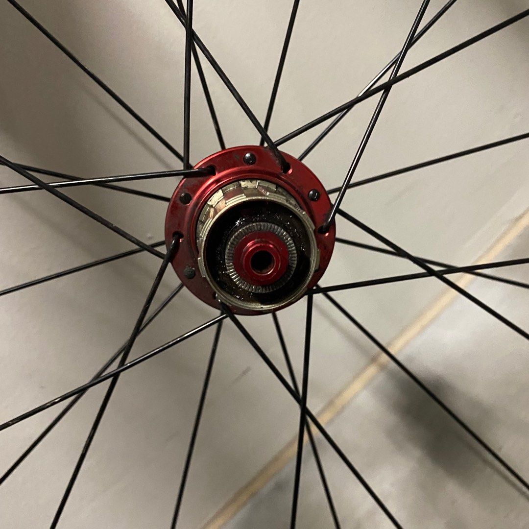 Road Bike rim brake wheelset 700c 11 speed, Sports Equipment, Bicycles