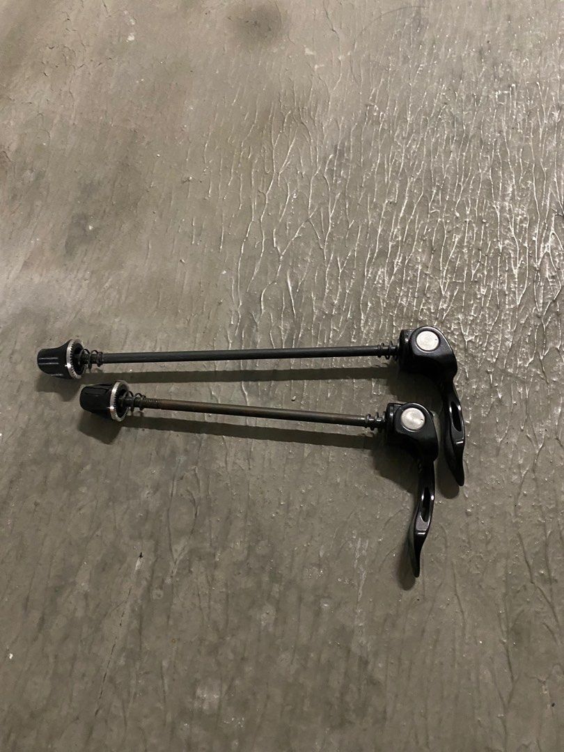 Road Bike rim brake wheelset 700c 11 speed, Sports Equipment, Bicycles