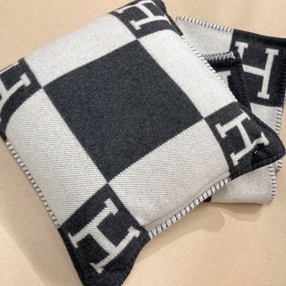 （分類：）位於 。 由 oproject 提交（商品編號 1204581950，圖片 1）。簡介： 。