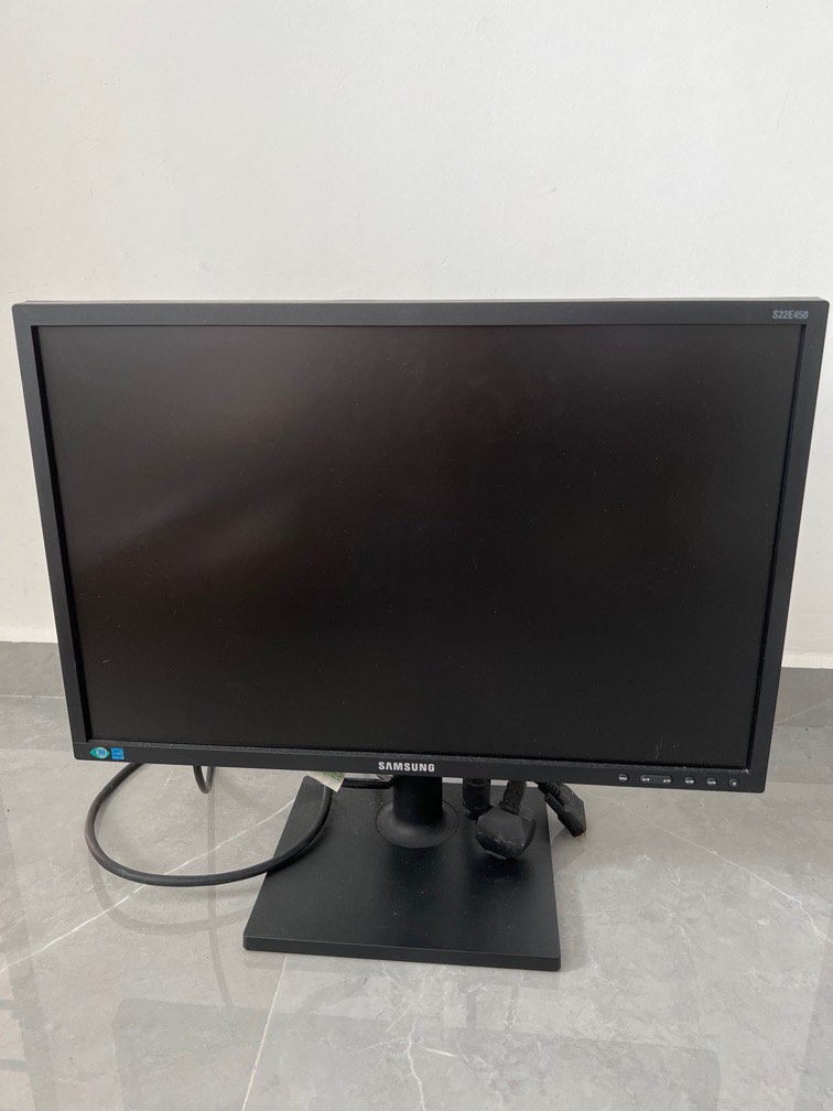 Samsung 22 inch Monitor, Computers & Tech, Desktops on Carousell