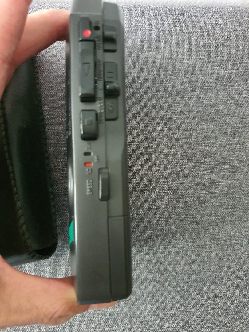 Sanyo micro cassette recorder, Audio, Voice Recorders on Carousell