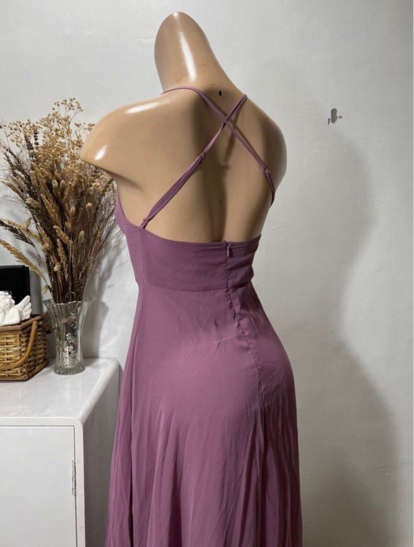 Shein Long Lilac Dress (Category: Evening dresses & gowns) located in Mandaluyong City. Submitted by janerofl (Listing ID 1204430459, Image 2). Description: .