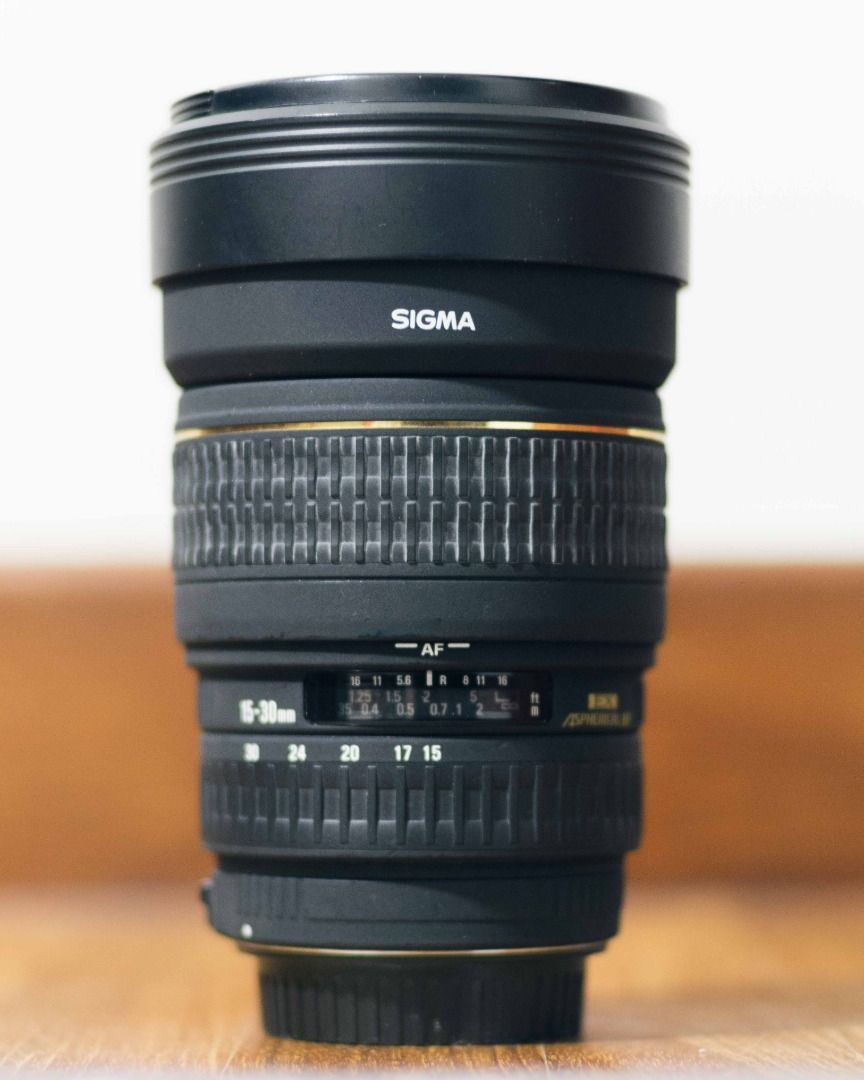 Sigma AF 15-30mm f/3.5-4.5 EX DG (Canon EF mount)