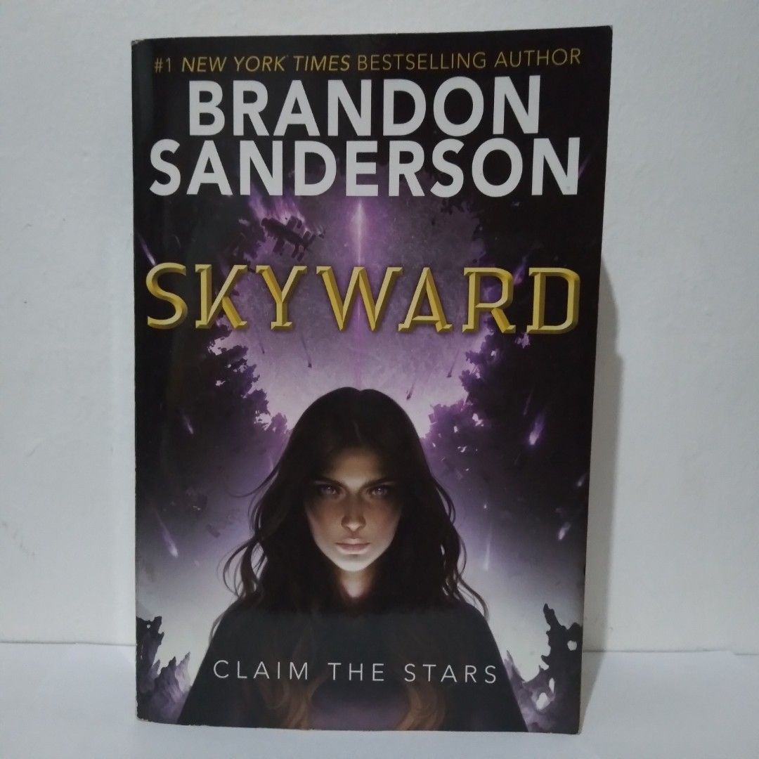 Skyward by Brandon Sanderson (Skyward Series 1), Hobbies & Toys, Books