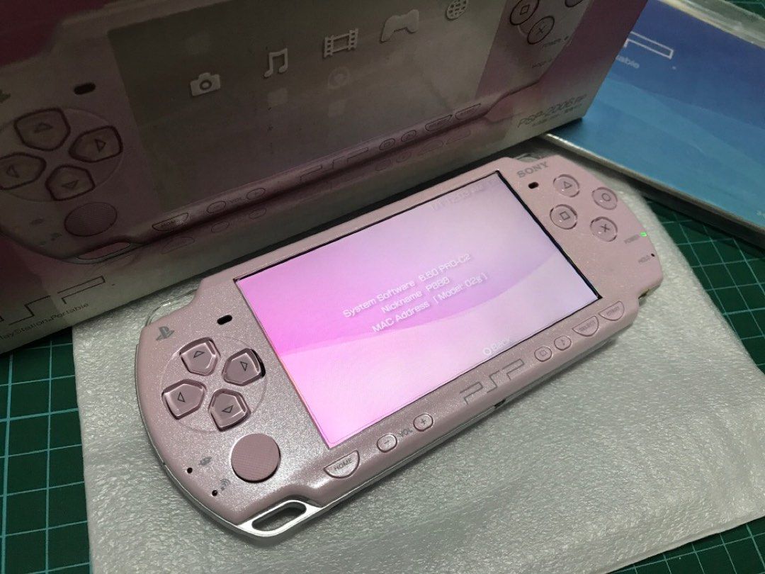 Sony Psp 2000 Slim Rose Pink, Video Gaming, Video Game Consoles