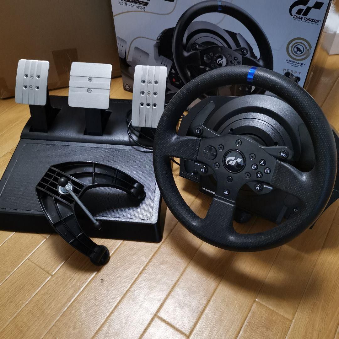 Thrustmaster T300RS GT (LIKE NEW!), Video Gaming, Gaming Accessories,  Controllers on Carousell