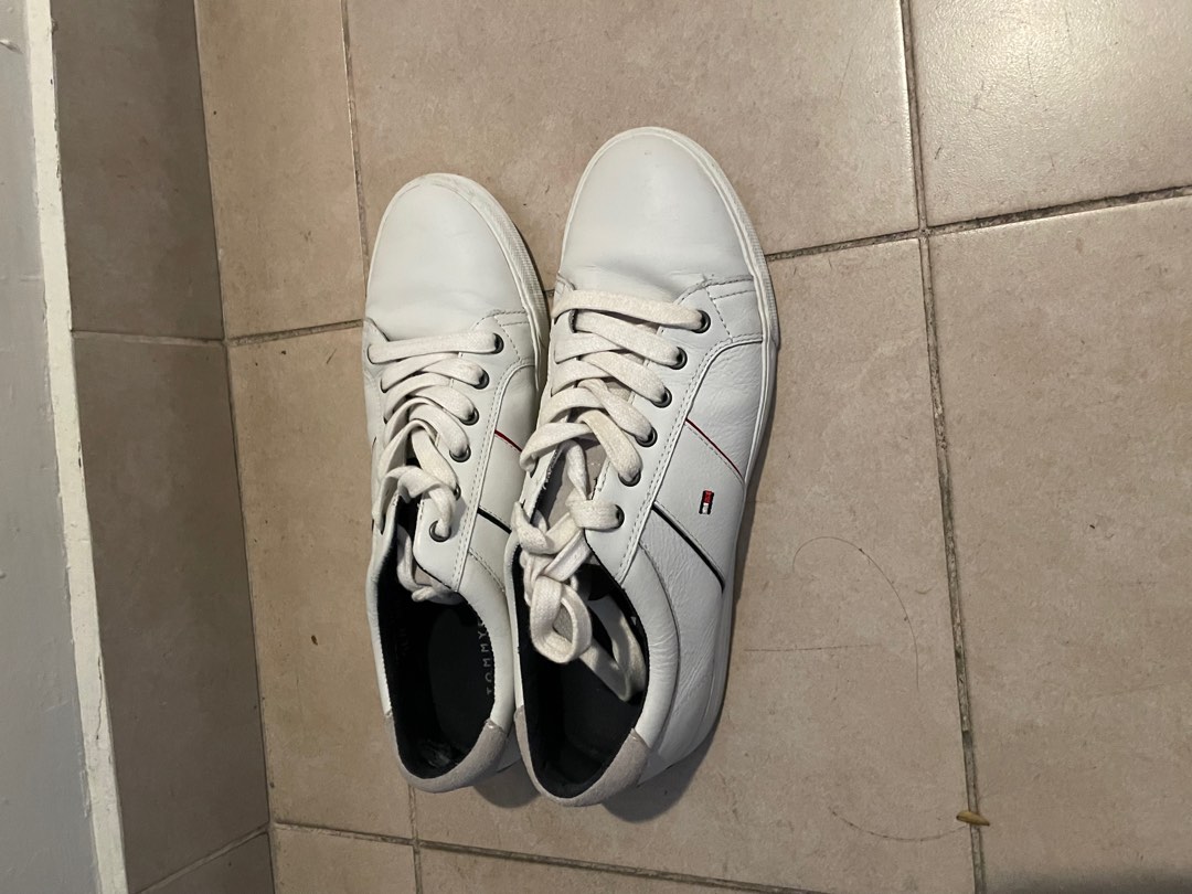 tommy hilfiger grey sneakers