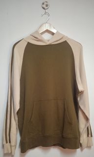 Uniqlo hoodie