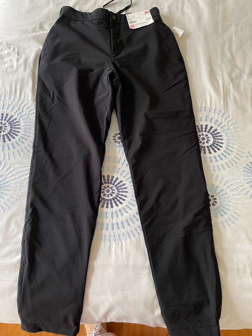 Uniqlo heattech warm lined pants, Women's Fashion, Bottoms, Jeans & Leggings  on Carousell