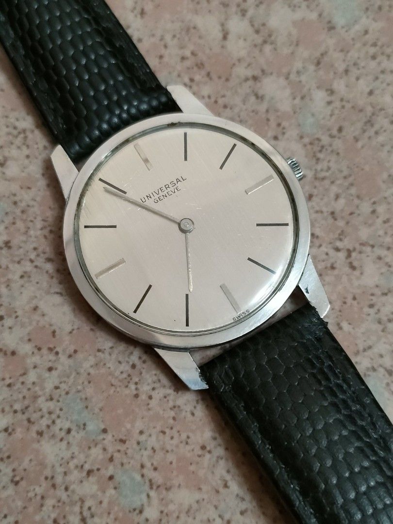 Universal Geneve 842101 09 Luxury Watches on Carousell