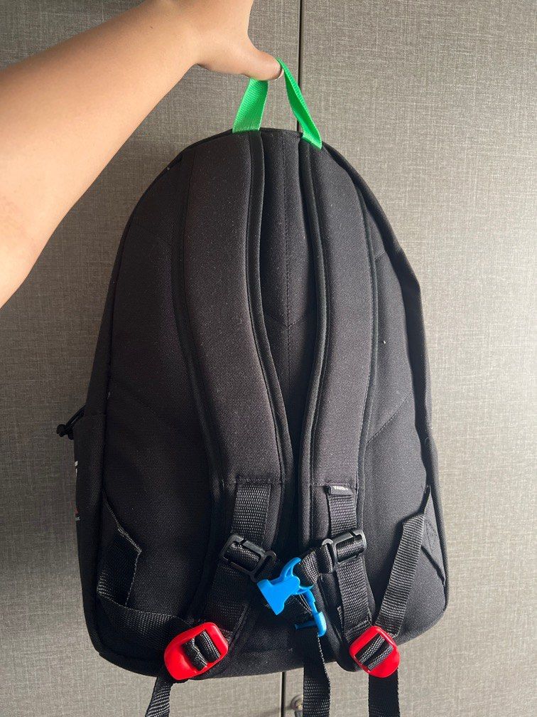 Moca backpack shop review