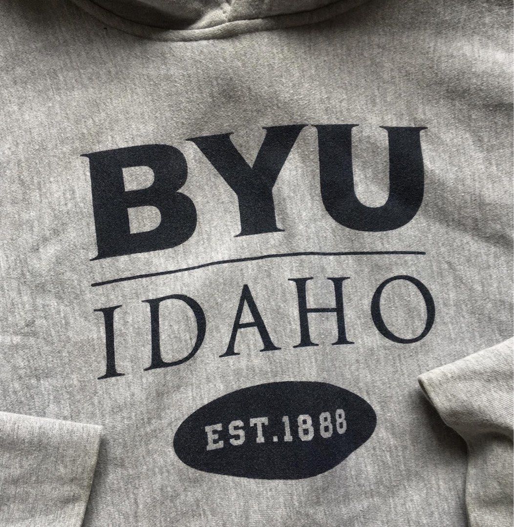 Vintage BYU Idaho Pro Weave Hoodie, Men's Fashion, Activewear on Carousell