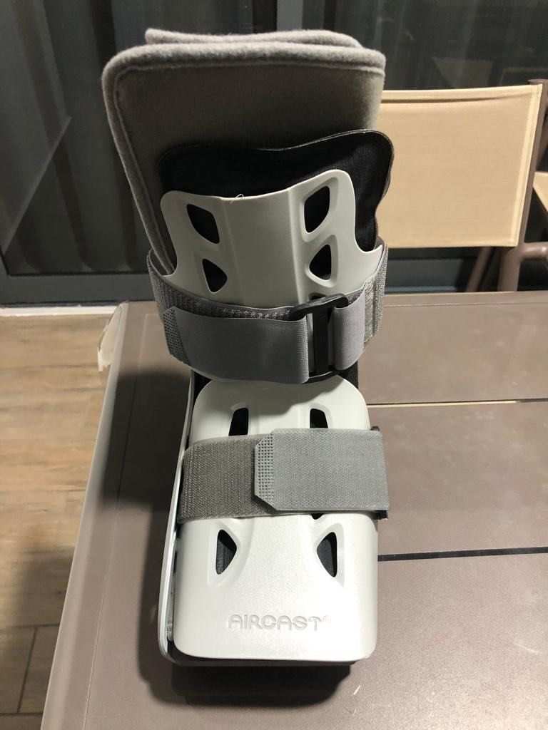aircast エアセレクト　エリート　Sサイズ ギプス Aircast Airselect Elite Boot – Aspen Healthcare