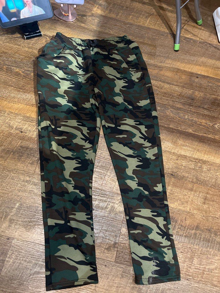 Army jogger pants, Men's Fashion, Bottoms, Joggers on Carousell