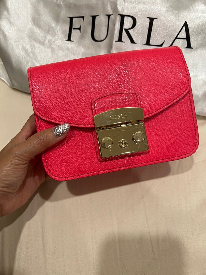 Authentic Almost New Furla Metropolis! Great bright color for Chinese new year. Only used once