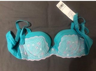 (Category: ) located in . Submitted by glam12 (Listing ID 1204748280, Image 1). Description: .