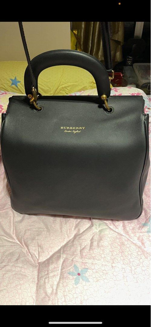 Burberry DK88 large bag- UNUSED, Luxury, Bags & Wallets on Carousell