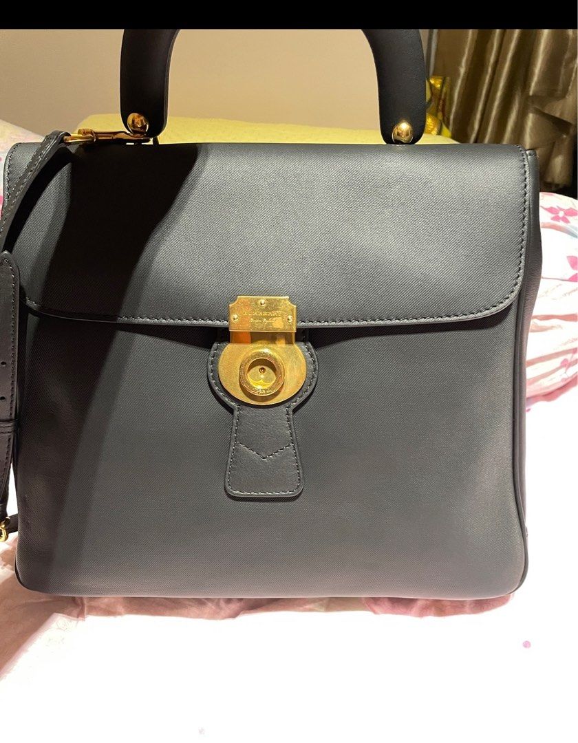 Burberry DK88 large bag- UNUSED, Luxury, Bags & Wallets on Carousell