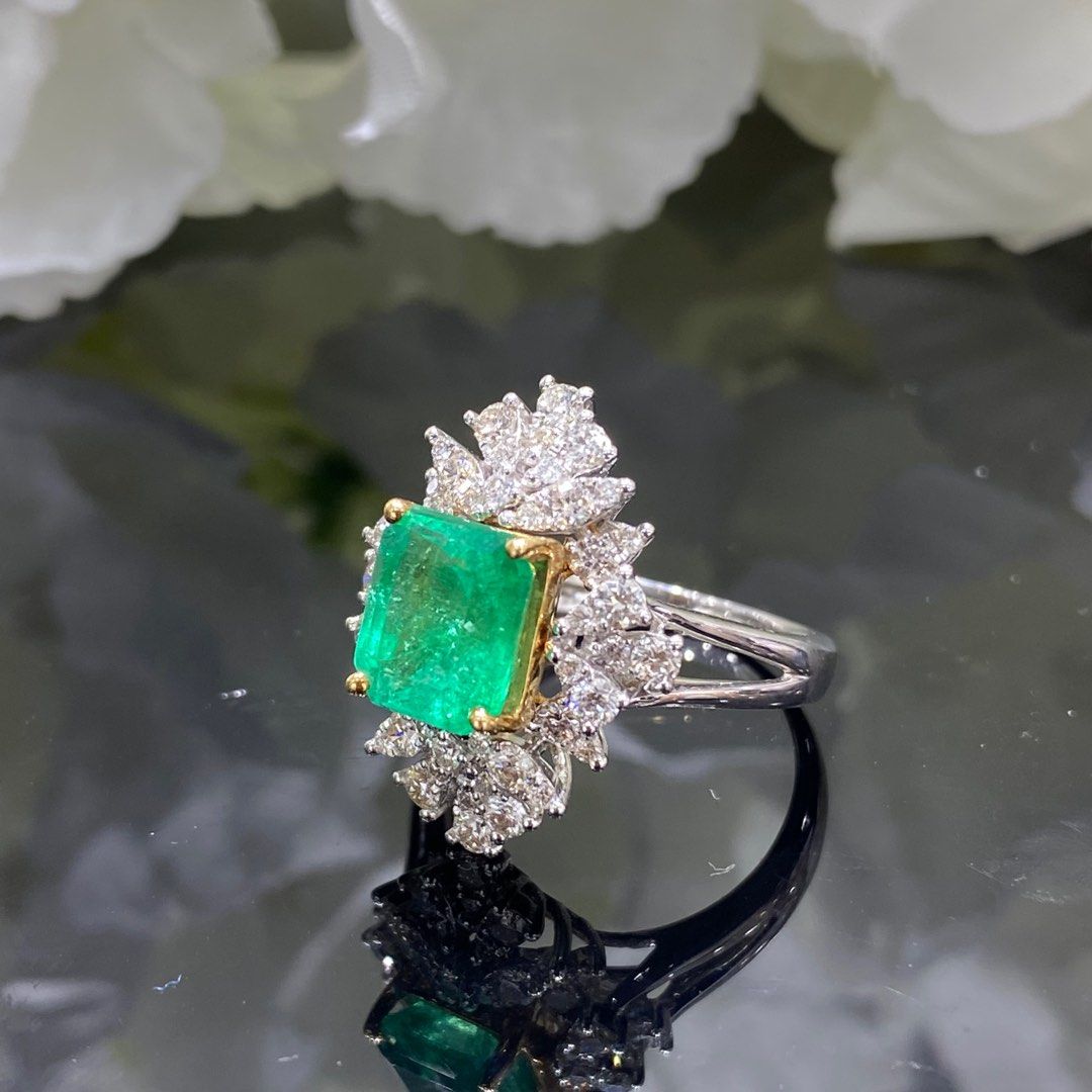 Certified emerald rings outlet
