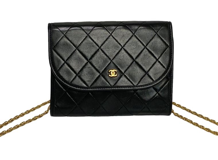 Chanel Matelasse Chain Shoulder Bag (Black, Lambskin), Luxury, Bags &  Wallets on Carousell